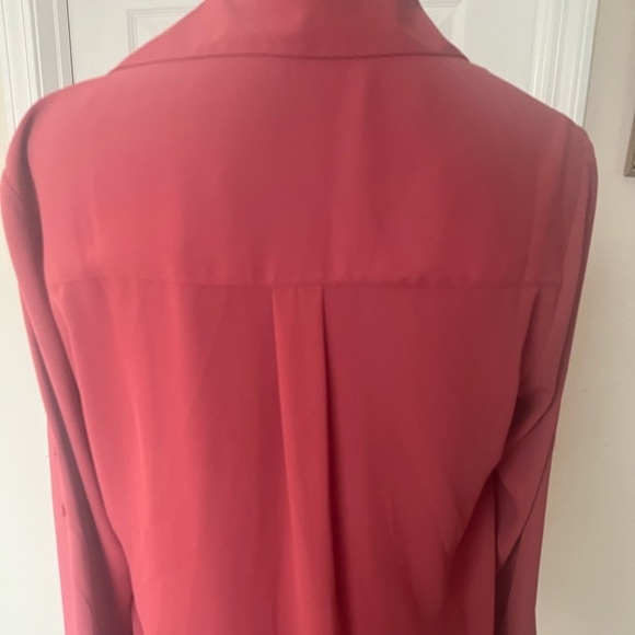 Women’s Express, size M Long sleeve, cranberry blouse with convertible‎ sleeve - Picture 6 of 8